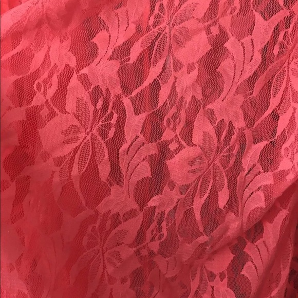 Lularoe Lindsay Top | RETIRED | 🎁 w/all orders! - Picture 2 of 3